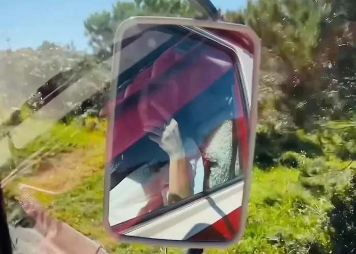 Luxuszelt Rent A Blue Classics' S Campervan For Your Road Trip In -volkswagen T3