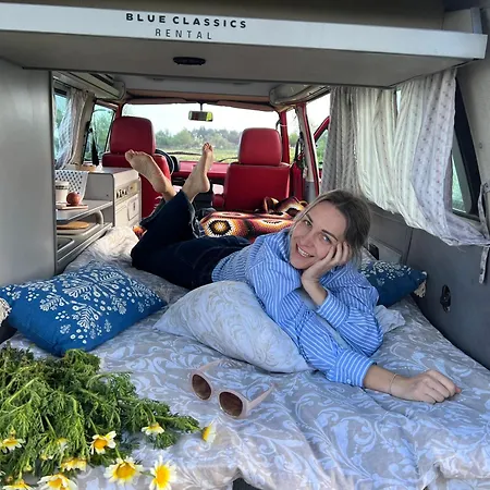 Rent A Blue Classics' S Campervan For Your Road Trip In -volkswagen T3 波尔蒂芒